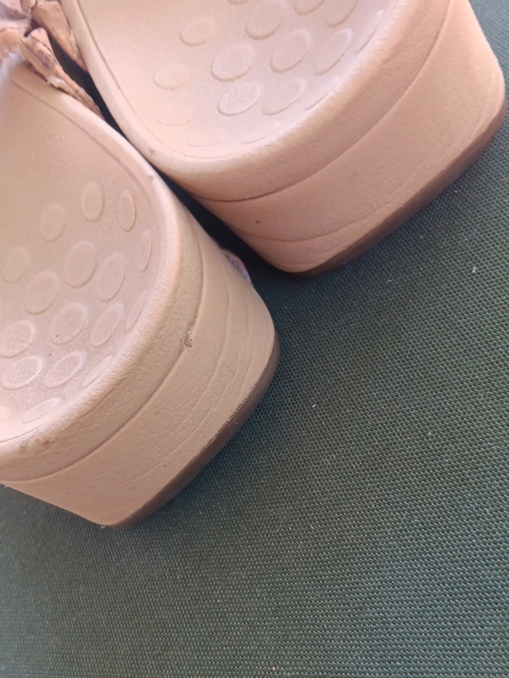 Vionic Women’s Cork-Pattern Slide Sandals in Light Tan - Picture 7 of 7
